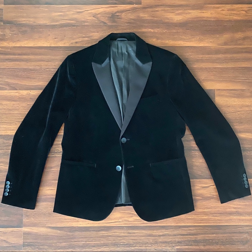 NWOT Size42 Armani Black Velvet Two-button Blazer